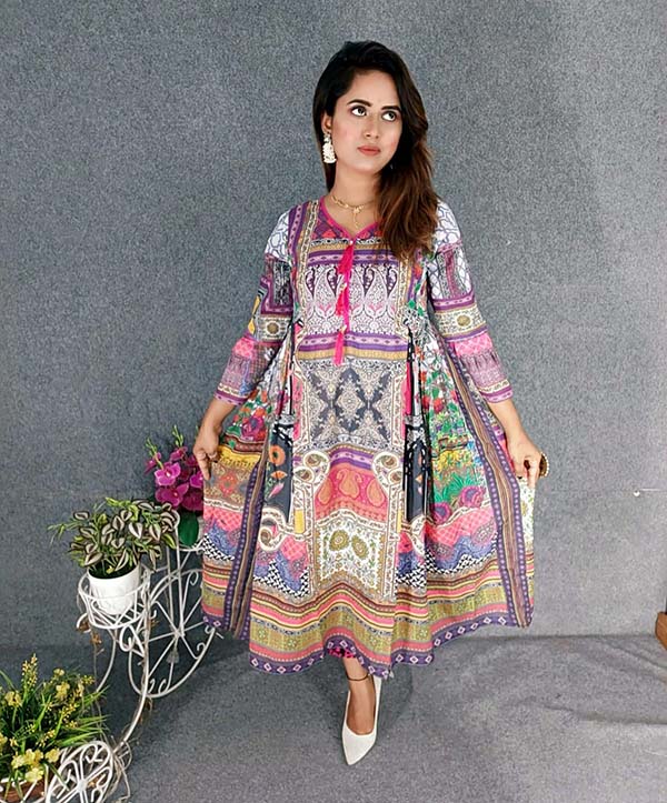 Women Printed Cotton Round Kurtis