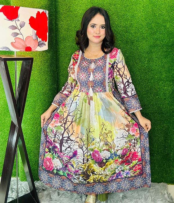 Women Printed Cotton Round Kurtis